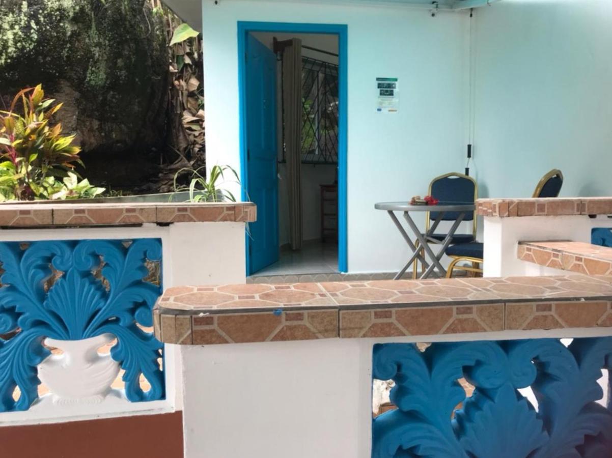 Acquario Guesthouse Anse Volbert Village Dış mekan fotoğraf