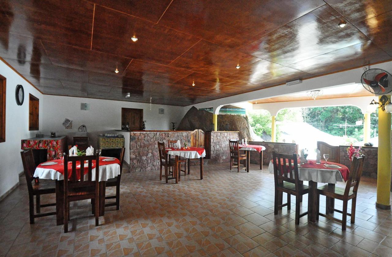Acquario Guesthouse Anse Volbert Village Dış mekan fotoğraf